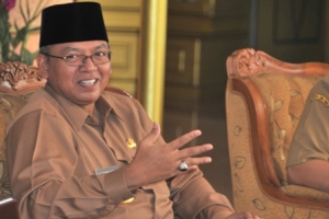 Tamu Bupati Malang Diwajibkan Berbahasa Inggris